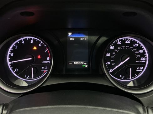 Used 2021 Toyota Camry SE FWD image 33