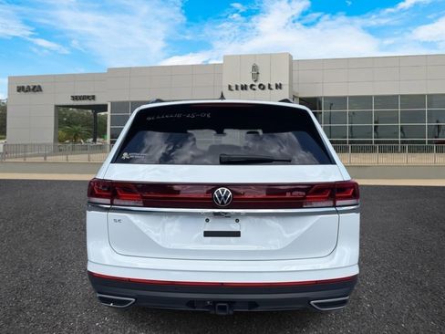 Used 2025 Volkswagen Atlas SE image 4
