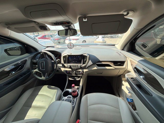 Used 2024 GMC Terrain Denali w/ Denali Premium Package AWD/4WD image 7