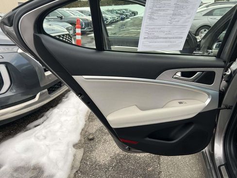 Certified 2023 Genesis G70 2.0T w/ Sport Prestige Package image 14