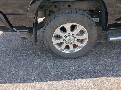 Used 2019 RAM 2500 Laramie AWD/4WD image 10