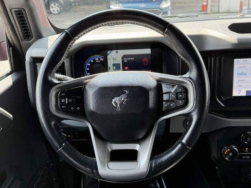 Used 2023 Ford Bronco 4-Door AWD/4WD image 19