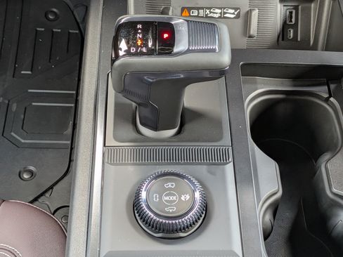 New 2026 GMC Hummer EV SUV AWD/4WD image 21