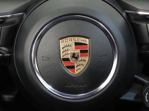 Certified 2026 Porsche Macan AWD/4WD image 20