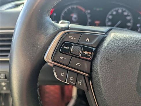 Used 2018 Honda Accord Sport image 9