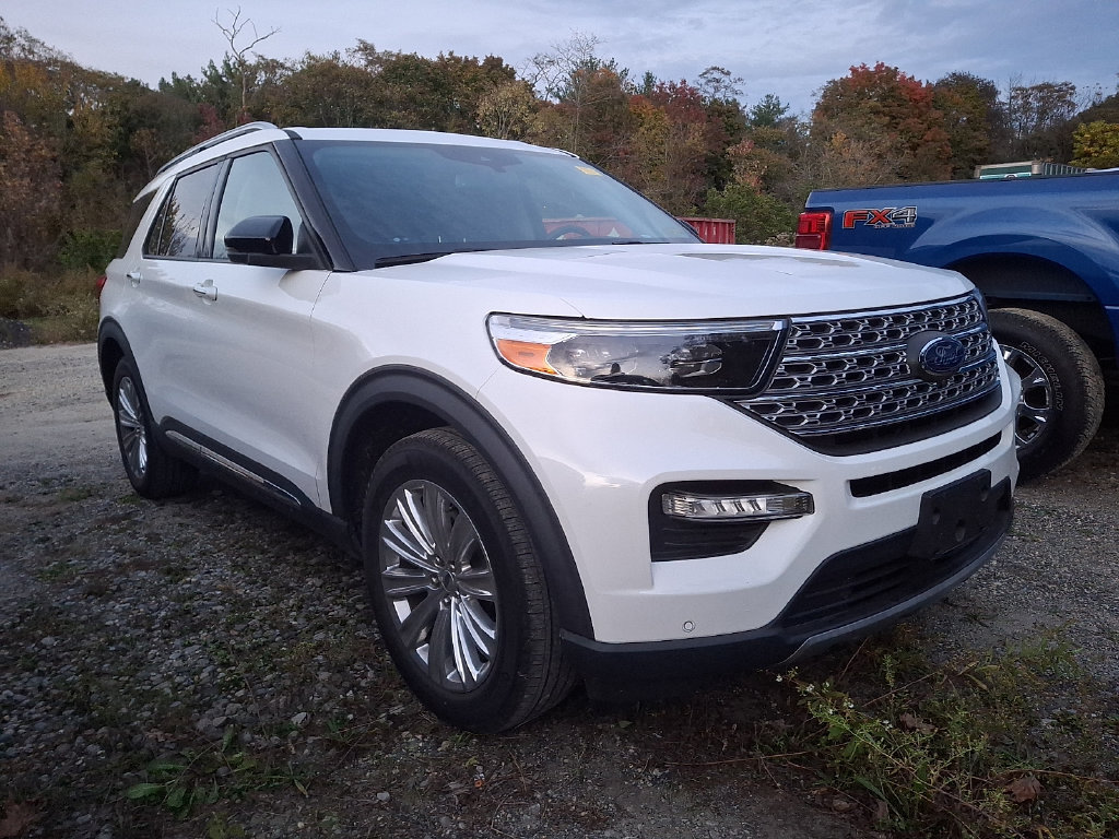 Used 2021 Ford Explorer Limited w/ Equipment Group 301A AWD/4WD image 3