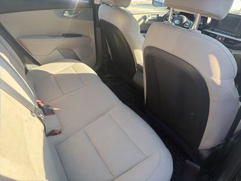 Used 2021 Kia Forte LXS image 10