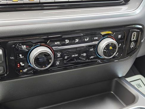 New 2026 Chevrolet Silverado 1500 High Country image 9