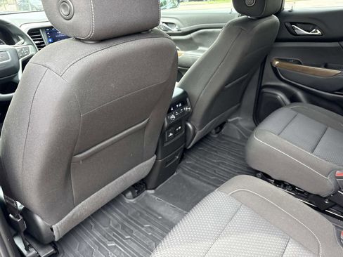 Certified 2023 GMC Acadia SLE w/ Driver Convenience Package FWD image 30