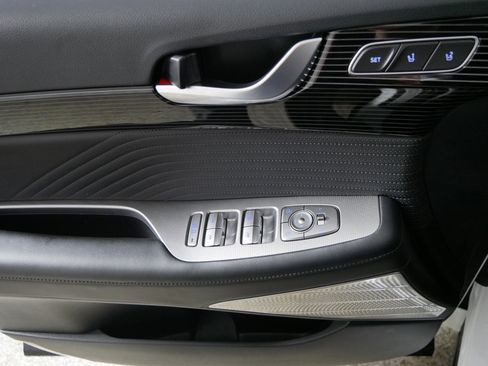 Used 2025 Hyundai Palisade Calligraphy image 19