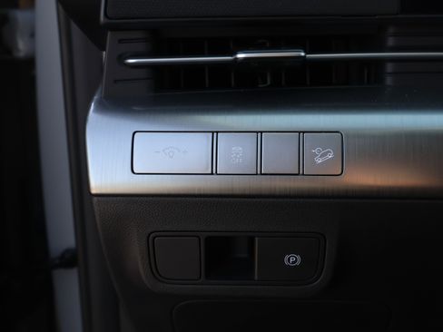 Used 2025 Hyundai Kona SEL image 39