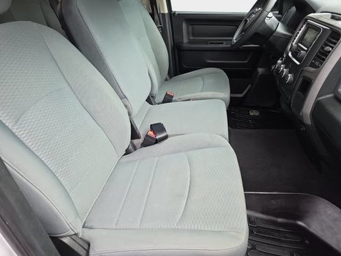 Used 2018 RAM 1500 Express w/ Express Value Package AWD/4WD image 12