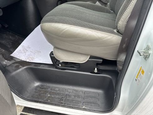 Used 2024 Chevrolet Express 2500 w/ Driver Convenience Package image 9