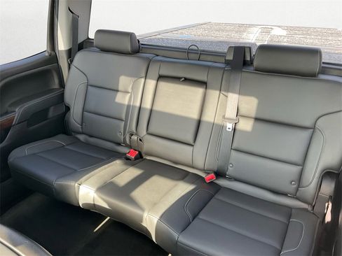 Used 2018 GMC Sierra 3500 SLT image 9