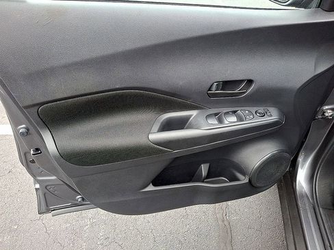 Used 2024 Nissan Kicks S image 9