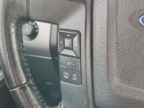 Used 2017 Ford Expedition EL XLT image 12