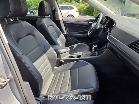Used 2024 Volkswagen Jetta SE w/ Panoramic Sunroof Package FWD image 18