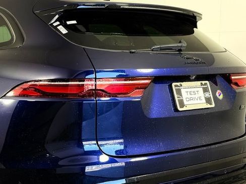 New 2026 Jaguar F-PACE R-Dynamic S AWD/4WD image 16