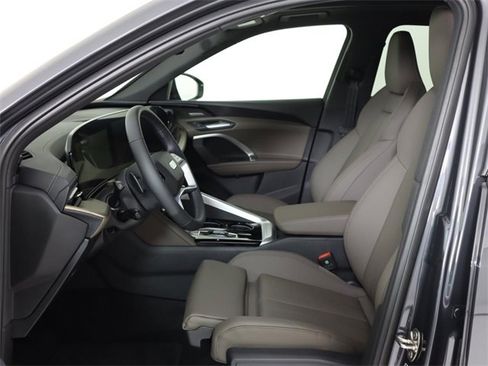 New 2025 Audi Q5 Premium Plus image 12