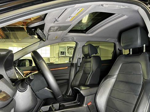 Used 2017 Honda CR-V Touring image 24