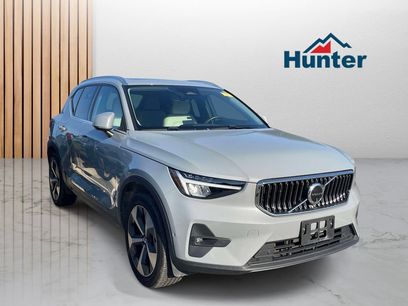 Used 2025 Volvo XC40 B5 Plus w/ Protection Package Premier