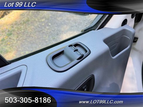 Used 2017 Ford Transit 350 XL RWD image 41
