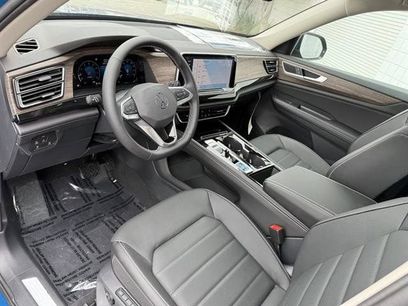 New 2025 Volkswagen Atlas SEL
