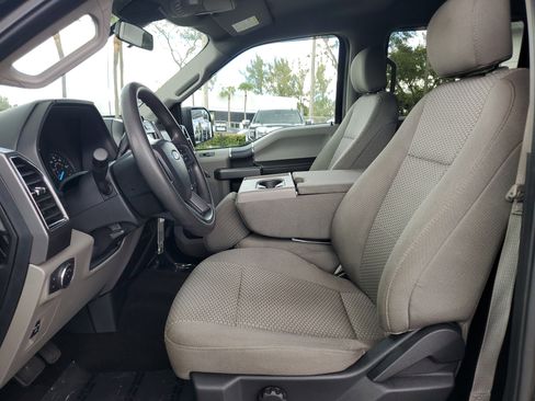 Used 2020 Ford F150 XLT image 11