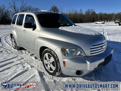 Used 2009 Chevrolet HHR LS image 1