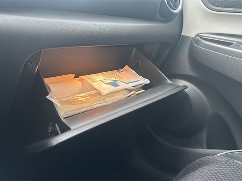 Certified 2023 Hyundai Kona SEL image 30