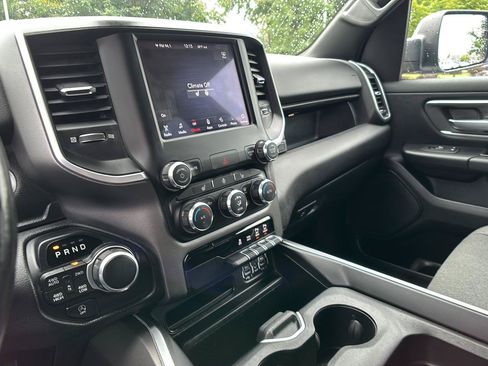 Used 2020 RAM 1500 Big Horn AWD/4WD image 32