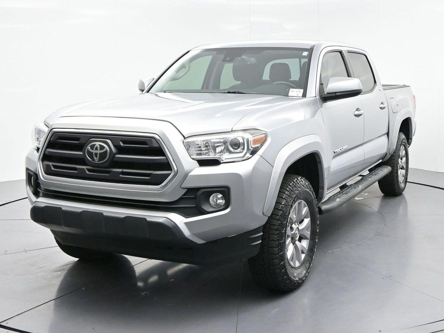 Used 2019 Toyota Tacoma SR5 AWD/4WD image 3