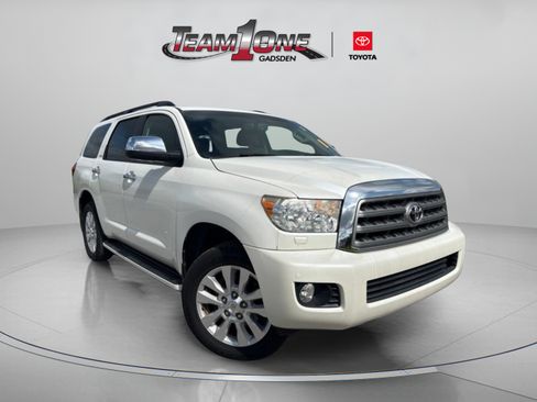 Used 2016 Toyota Sequoia Platinum RWD image 1