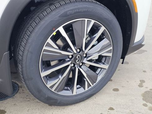 New 2026 INFINITI QX60 Luxe w/ Cargo Package image 17