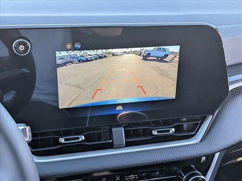 New 2026 Chevrolet Equinox LT AWD/4WD image 13