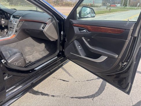 Used 2010 Cadillac CTS Luxury AWD/4WD image 22