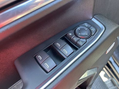 Used 2024 Chevrolet Silverado 2500 LTZ w/ LTZ Convenience Package AWD/4WD image 31
