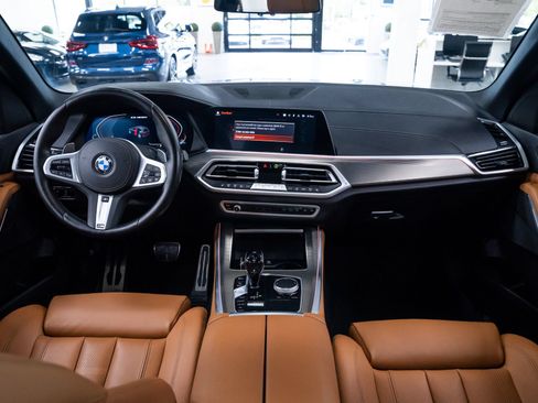 Used 2022 BMW X5 M50i AWD/4WD image 9