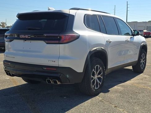 Used 2024 GMC Acadia AT4 image 5