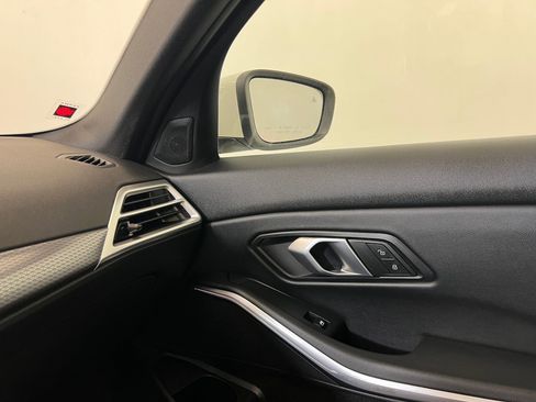 Used 2025 BMW 330i xDrive Sedan w/ Premium Package AWD/4WD image 30