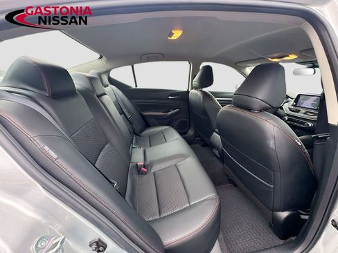 Used 2023 Nissan Altima 2.5 SR AWD/4WD image 34