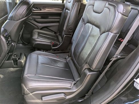 Certified 2023 Jeep Grand Cherokee L Limited w/ Trailer Tow Group (B) image 25