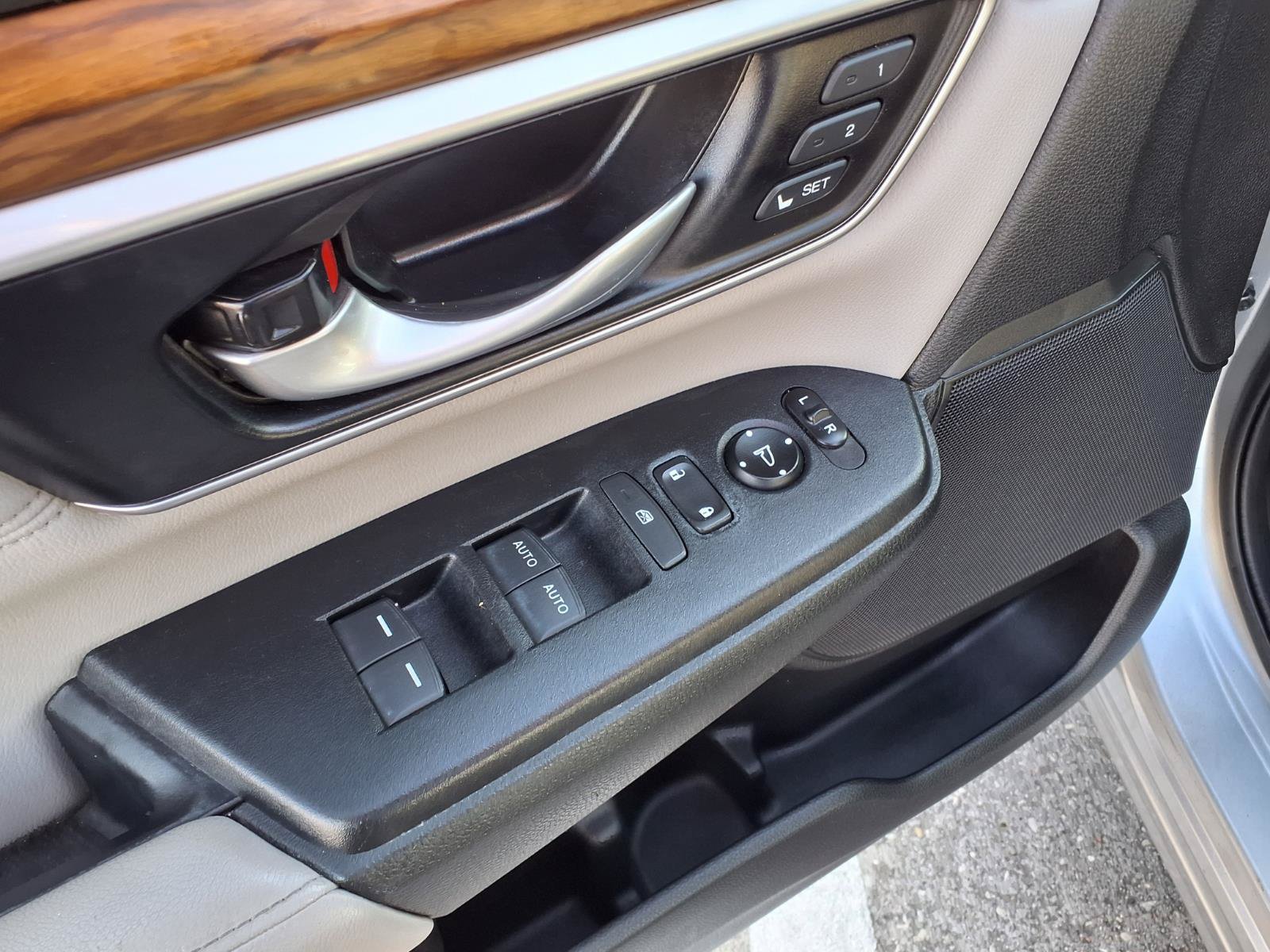 Certified 2021 Honda CR-V Touring image 17