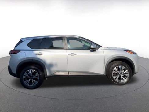 Used 2023 Nissan Rogue SV FWD image 16