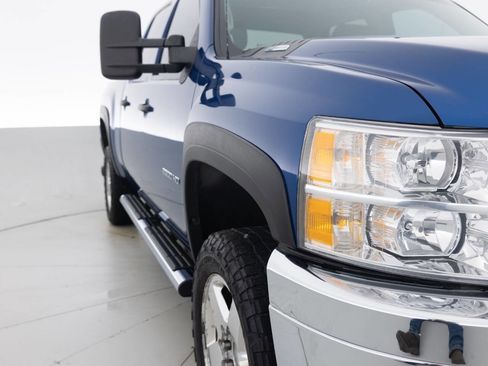 Used 2013 Chevrolet Silverado 2500 LT w/ Interior Plus Package image 11