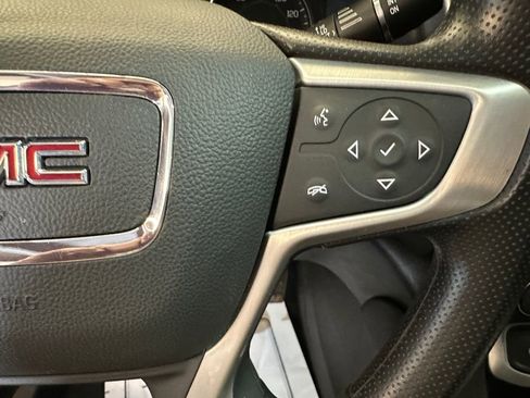 Used 2022 GMC Acadia SLE w/ Driver Convenience Package AWD/4WD image 12