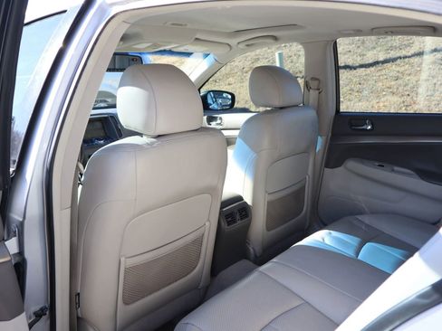 Used 2011 INFINITI G25 Journey w/ Moonroof Pkg image 11