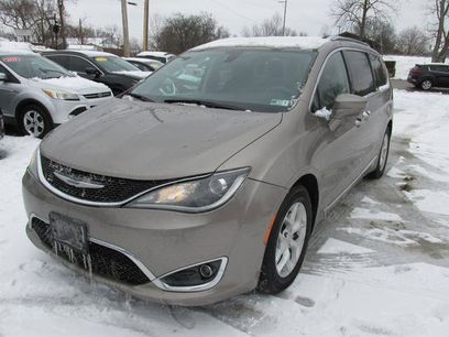 Used 2018 Chrysler Pacifica Touring-L Plus