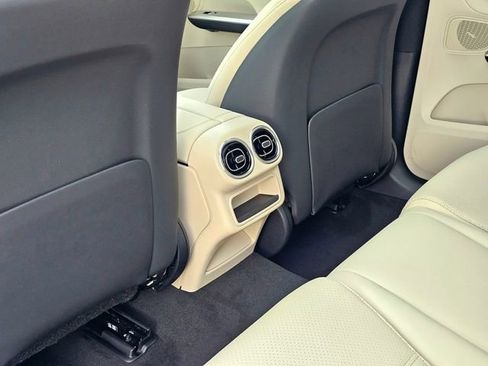 New 2026 Mercedes-Benz GLC 300 4MATIC image 24