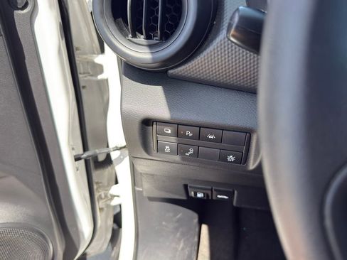 Used 2024 Nissan Kicks S image 21